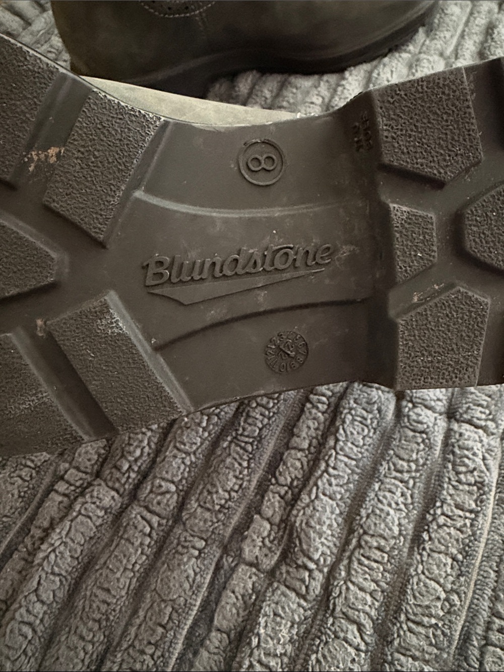 Blundstone Gray Chelsea Ankle Boots - Picture 5 of 6